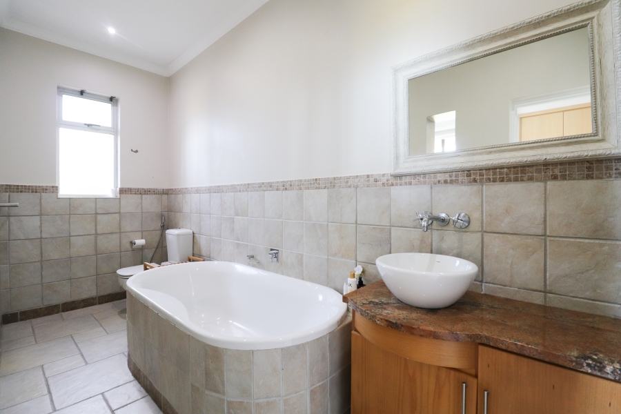 4 Bedroom Property for Sale in Pinnacle Point Golf Estate Western Cape